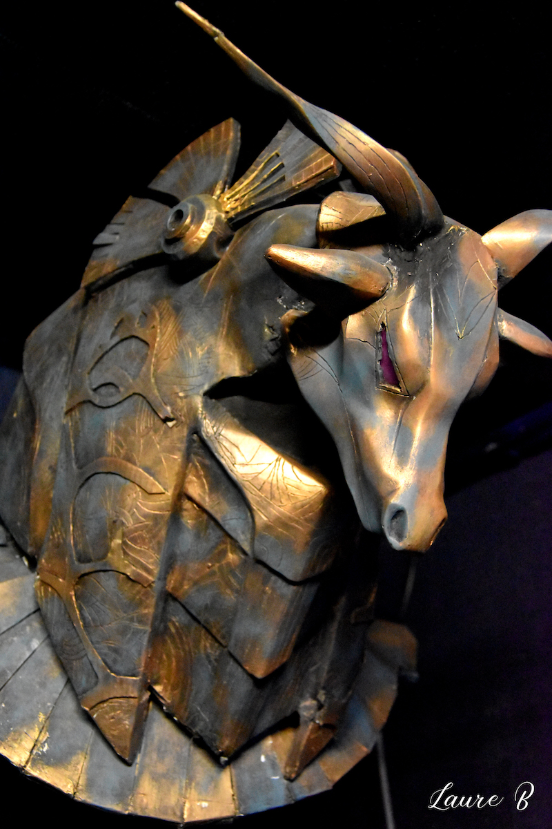 domaine Anubis tête bronze taureau